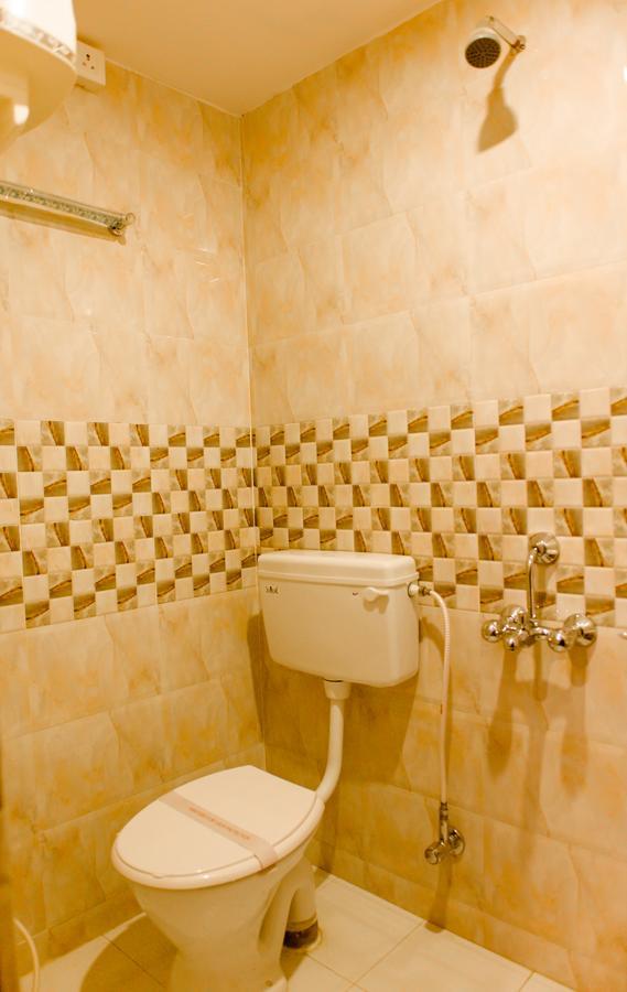 Hotel Mm Guwahati Eksteriør bilde